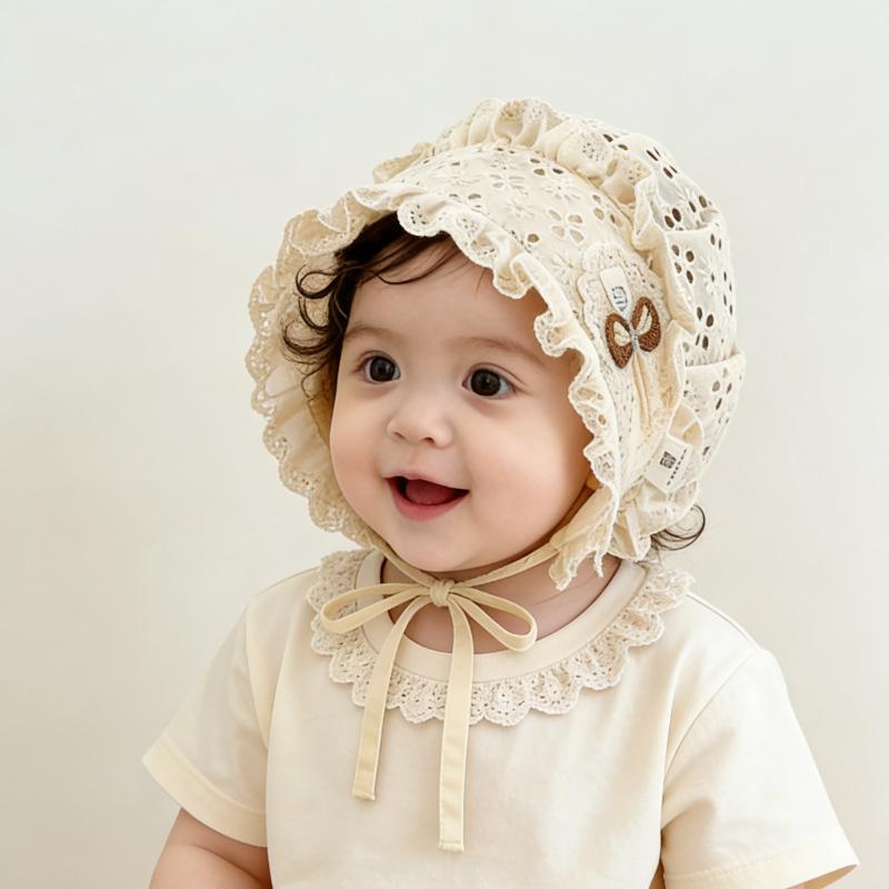 Jarní/Letní sluneční klobouk pro holčičku: Lehká čepice s krajkovým lemem a výšivkou pro batolata