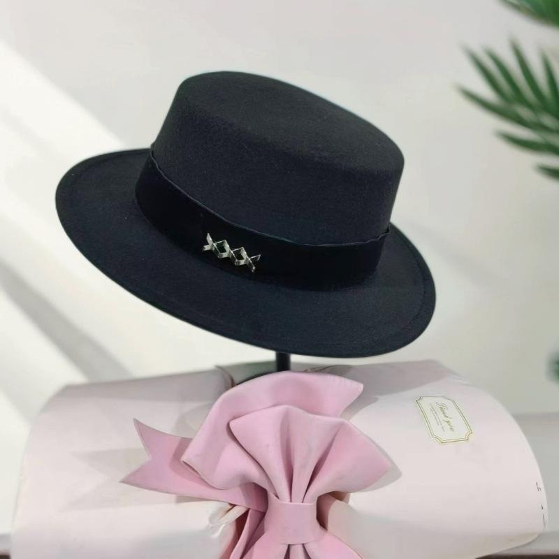 Top Hat Autumn and Winter Flat Hat French Retro Fashion Felt Hat Fashion Versatile Flat Elegant Hat Women's Winter Self-operated