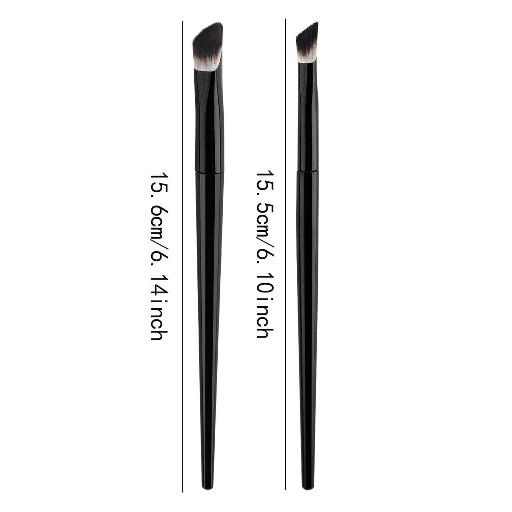 Small iron, concealer brush, highlight brush, oblique head, triangular grooming makeup brush, face brightening, tear groove brush, makeup brush.