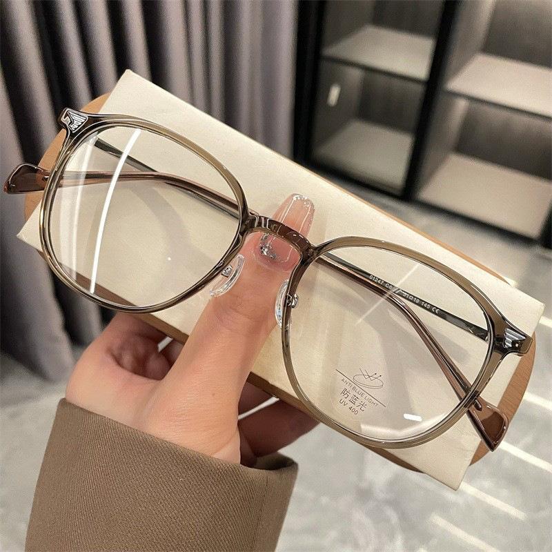 

Ultra-light anti-blue light flat glasses for women, new model, same style as popular online, cool-toned plain myopia eyeglass frame 【No lenses】Spectacle