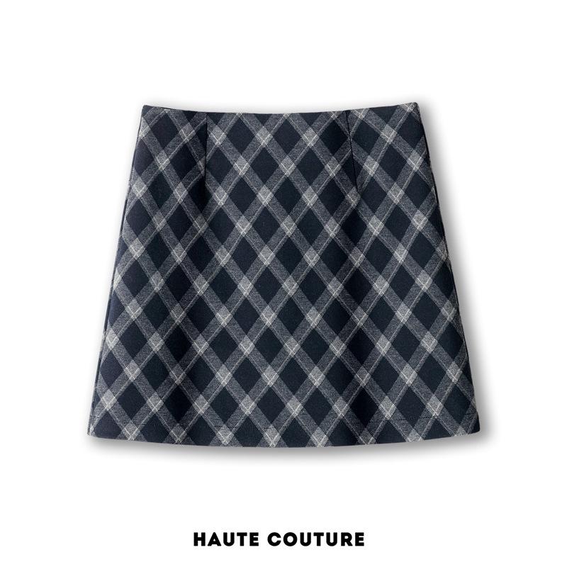 Women's Fashionable Retro Plaid Skirt - Autumn 2025 Style, Petite High Waist, Hip-Hugging Brown Slit Design