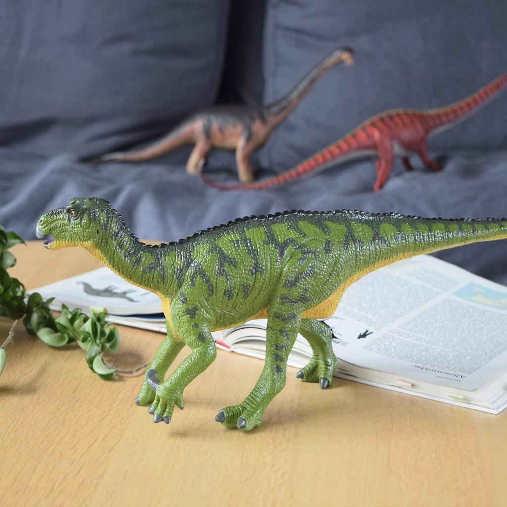 Iguanodon Vinyl Model FD-319