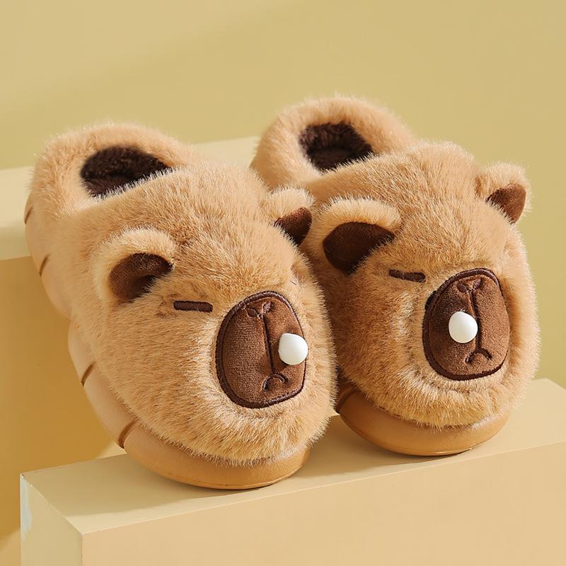 Capybara Kids’ Cozy Furry Slippers - Non-slip, Soft Sole, Indoor Warmth for Boys and Girls (Autumn/Winter).