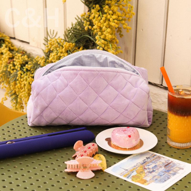 Плюшевая косметичка макаронных цветов для путешествий - Большая вместимость для хранения туалетных принадлежностей 35x15x10 cm розовый