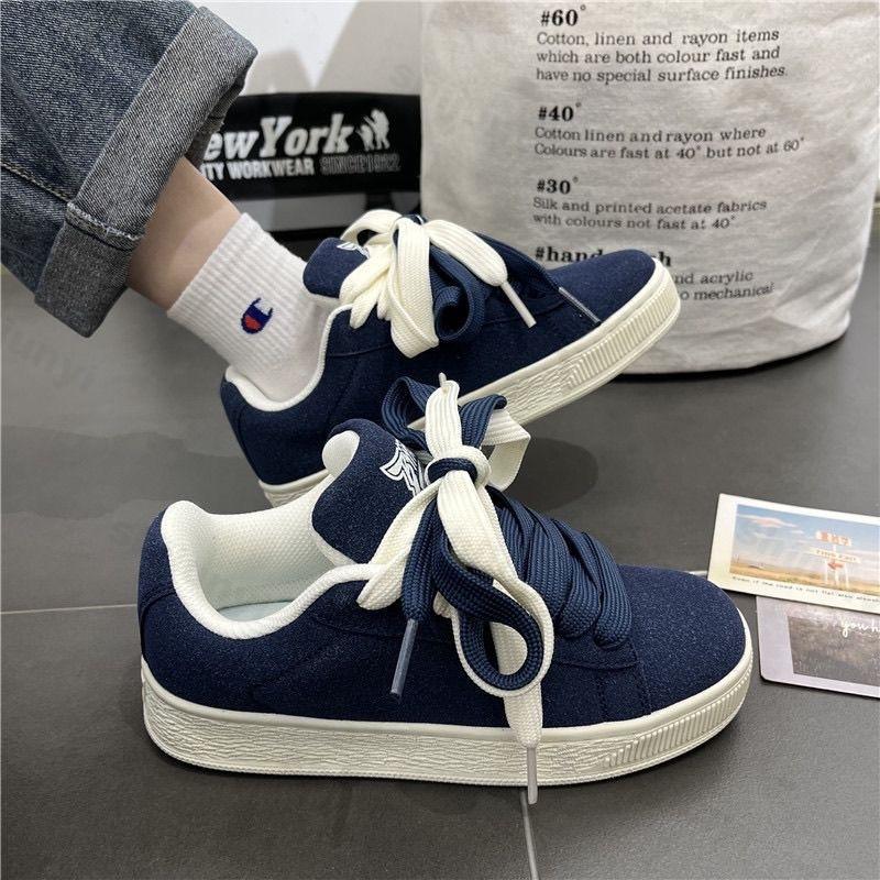 Fashion 2025 Spring New Casual Couple Casual Shoes Retro Chic Versatile Youth Trend Breathable Height Increasing Sports Skateboard Shoes