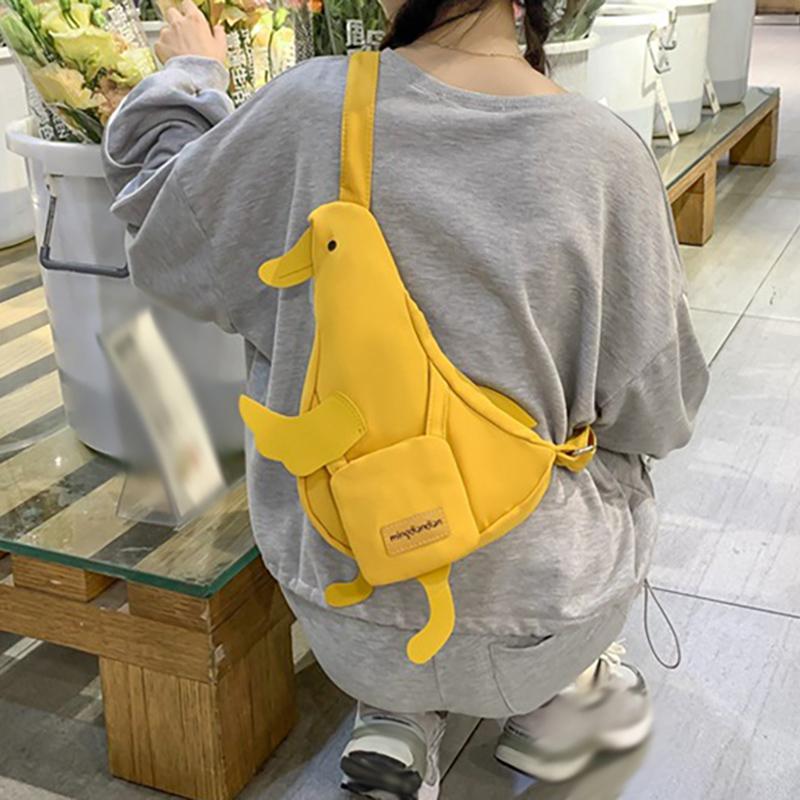 Women Shoulder Bag Cute Duck Canvas Bag Female Student Messenger Shoulder Bag Trendy Funny Cute Cartoon Chest Bag