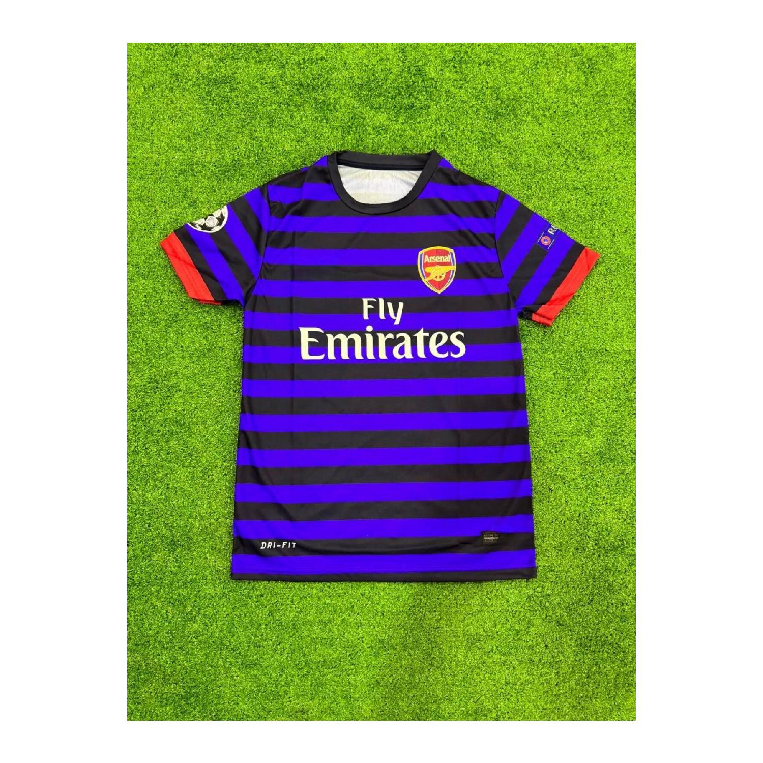 

Фиолетовая футбольная майка нового сезона Arsenal Podolski со специальным дизайном 23/2024