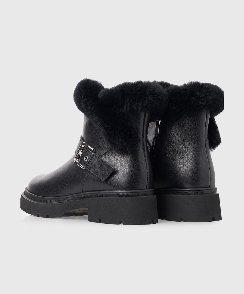 Kissa Real Shearling Leather Ankle Boots A507301