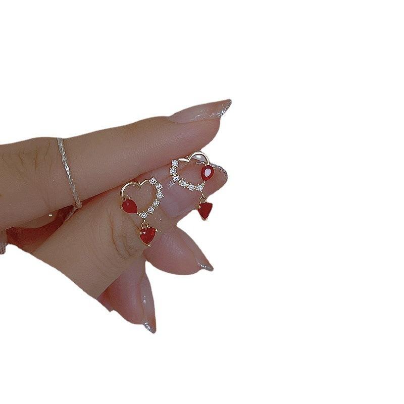 Small Sweet Love Earrings Gentle Zircon Earrings Red Super Flash Earrings New Year Autumn and Winter Earrings