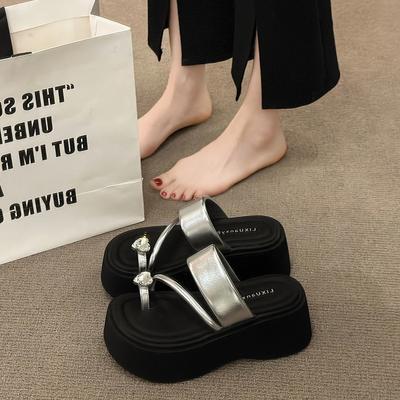 With Skirt, High-end Shoes, Super Fire Beach One-word Drag Women's Summer Wear 2025 New Thick-soled Set of Toe Sandals