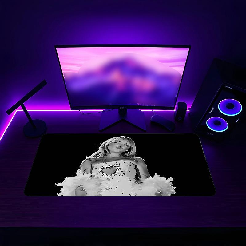 Sabrina Carpenter (1) Mauspad mit rutschfester Gummibasis, geeignet für Heimbüros und ein ideales Geschenk für Gamer