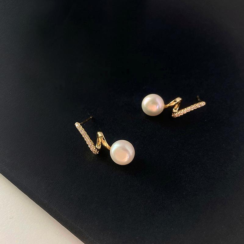 1 Paar Klassische Perlen-Hängeohrringe Damen Elegant Exquisit Unregelmäßiges Design Ungewöhnlicher Ohrring Hochzeits Schmuck Party Geschenke