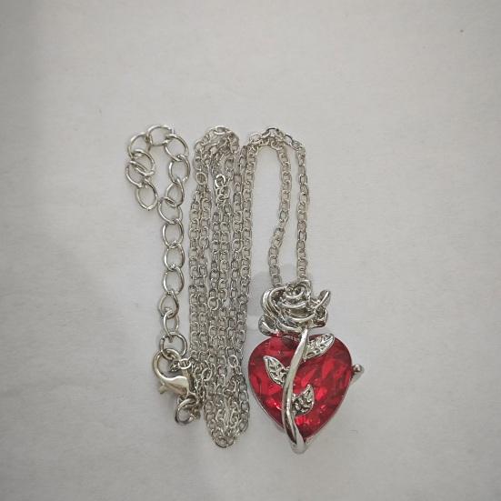 Women Necklace Rose Heart Pendant Retro Adjustable Length Rhinestone Polished Clavicle Necklace Everyday Wear Weddings Parties Neck Jewelry