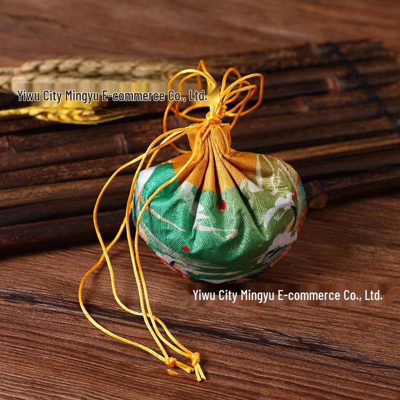 Ping An Cultural Scenic Amulet: Hanfu Style Sachet Pendant for Safety and Luck