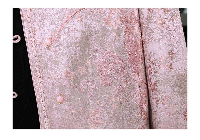 Mother's Day Chinese Style Retro Spring Jacket for Middle-Aged and Elderly Women - Short, Fashionable Temperament Top