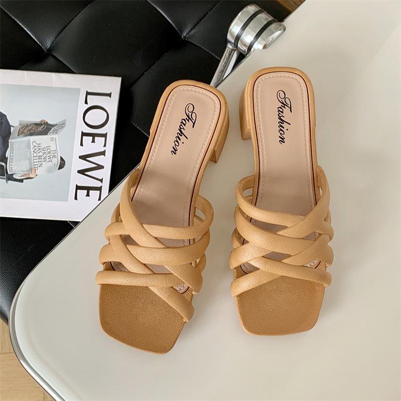 Fashion Slippers Women's 2025 Summer New Outer Wear Medium Heel Solid Color Hollow Casual Beach Thick Heel Cool Slippers Women's