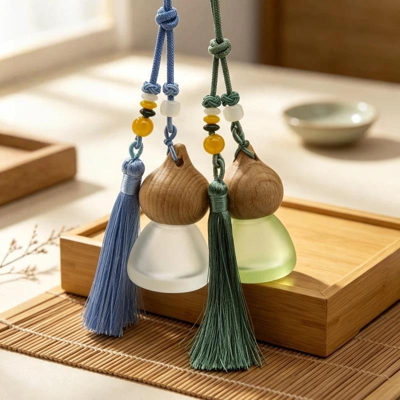 1Pcs Chinese Style Gourd-Shaped Car Essential Oil Diffuser Fragrance Air Freshener Perfume Empty Bottle Pendant With Tassel