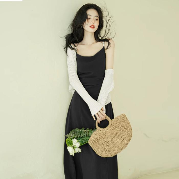 High sense temperament beautiful super fairy dopamine 2026 new summer vacation French suspender green dress tide