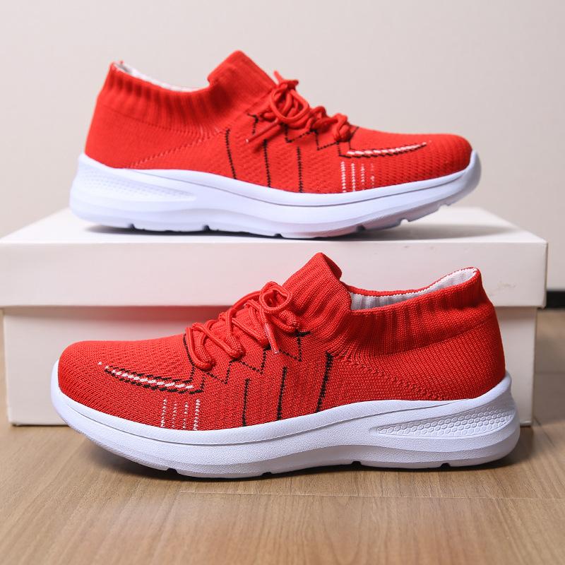 New Large-size Thick-soled Heightened Casual, Light and Comfortable Mesh Breathable and Wear-resistant Sports Shoes