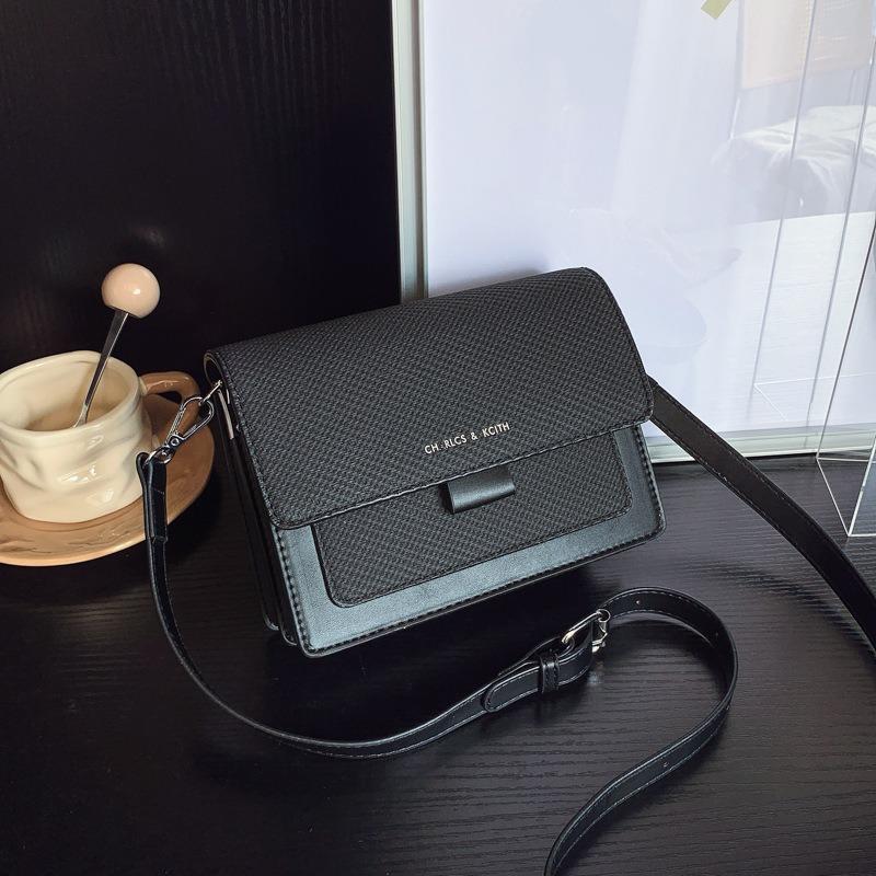 Textured bag messenger bag women's new solid color lazy wind shoulder small square bag fashion casual women's bag