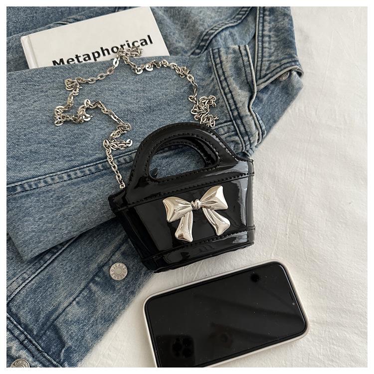 2024 Shiny Patent Leather Mini Basket Crossbody Bag with Laser Chain for Kids and Women