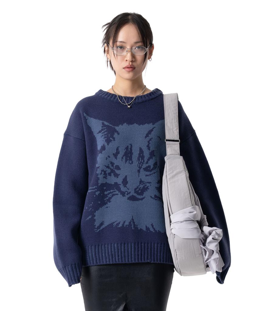 IUGAMAKARAS Cat Graphic Distressed Knit (Blue)