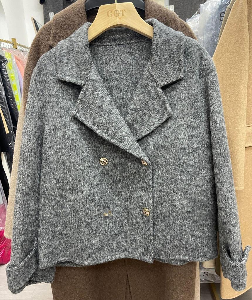 2026 Korean-Style Double-Faced Cashmere Coat: Short, Slim, Loose Woolen Design for Women