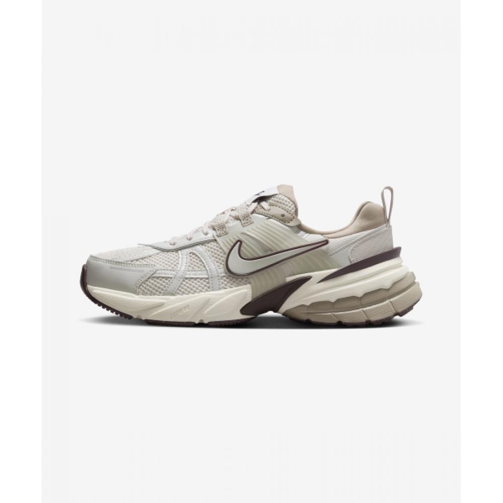 

NIKE V2K Run W Light Orwood Brown Khaki Earth Light Bone FD0736 103