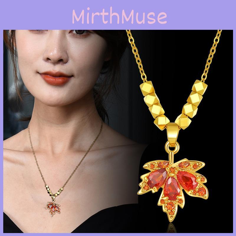 Elegant Red Maple Leaf Pendant Necklace For Women Stylish 2024 Fashion Accessory