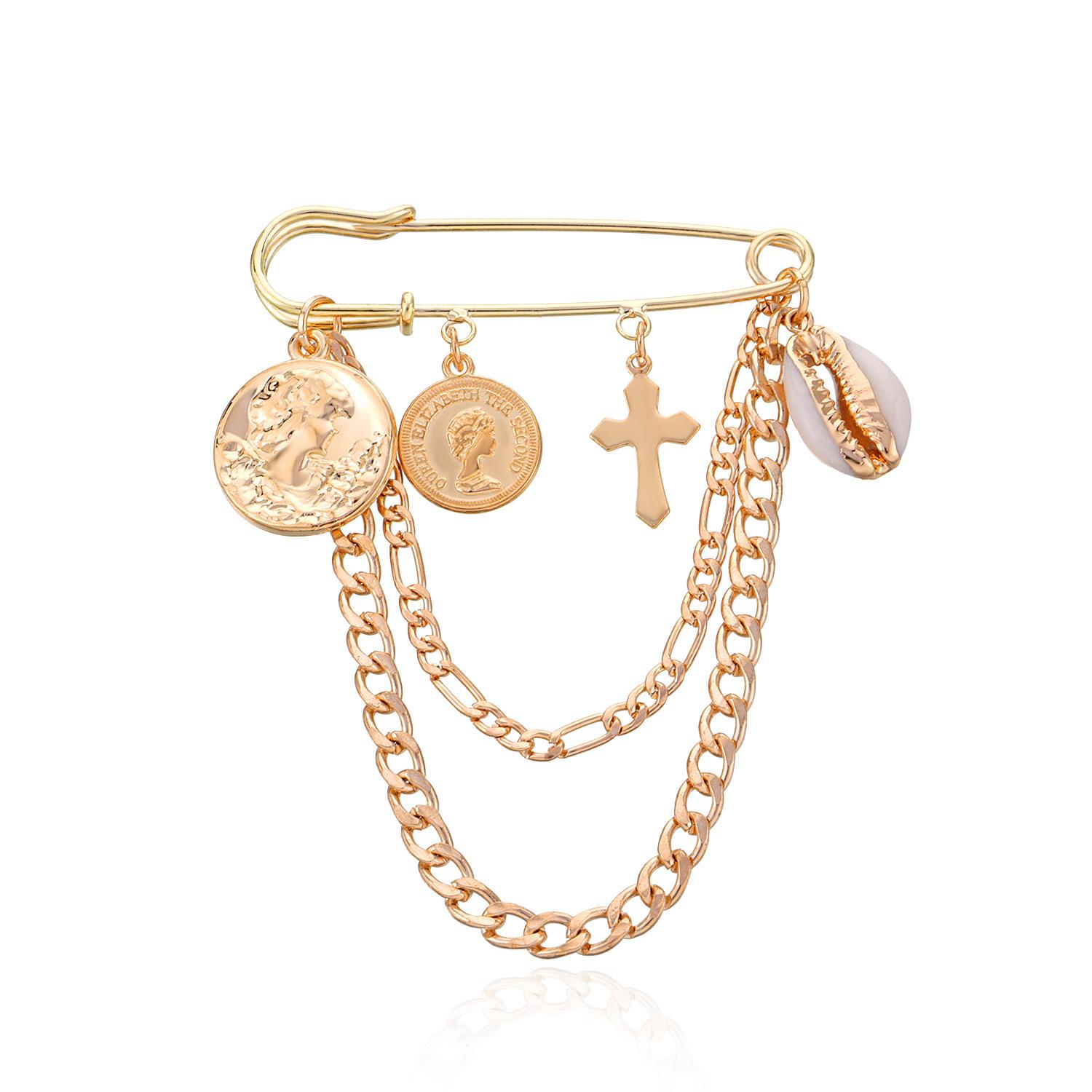 

Wang avatar relief disc brooch, shell chain trendy retro pin accessories золотой