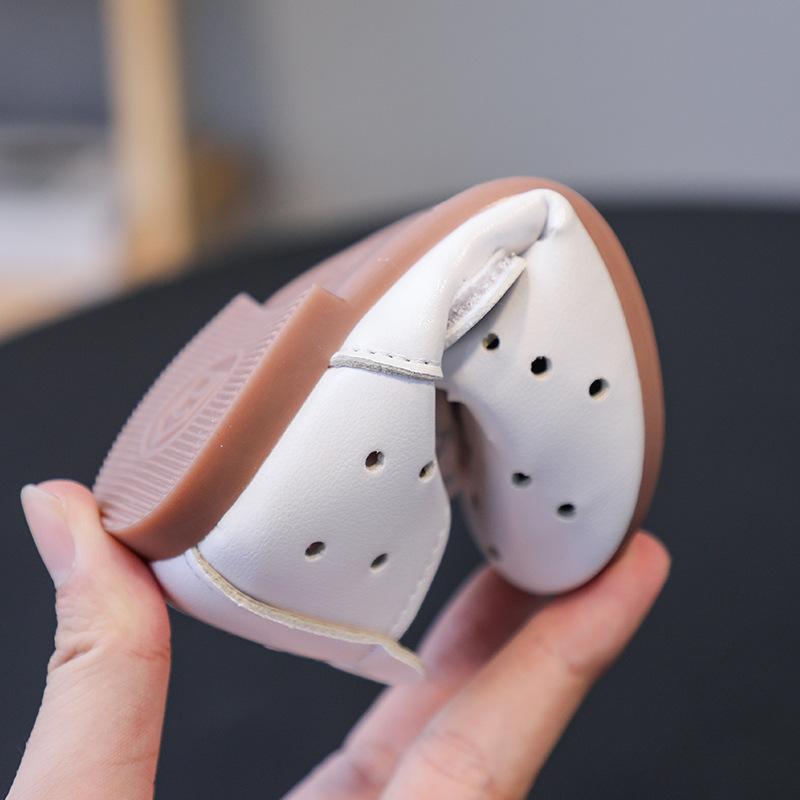 Girls Leather Shoes Spring Summer White Cut Out Versatile Kids Fashion Shallow PU Soft Casual Flats Shoes for School Hook & Loop