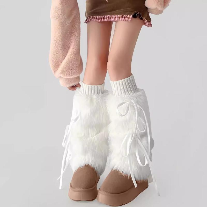 

Faux Fur Leg Warmers with Bows - Fluffy Winter Boot Cuffs for Y2K & Coquette Style One Size білий