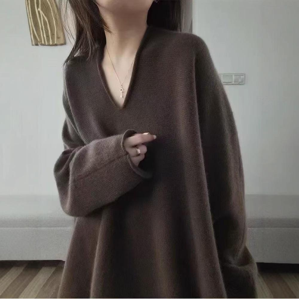Retro Style V-neck 100% Wool Mid-length Sweater - Soft Cashmere Base Layer for Autumn/Winter
