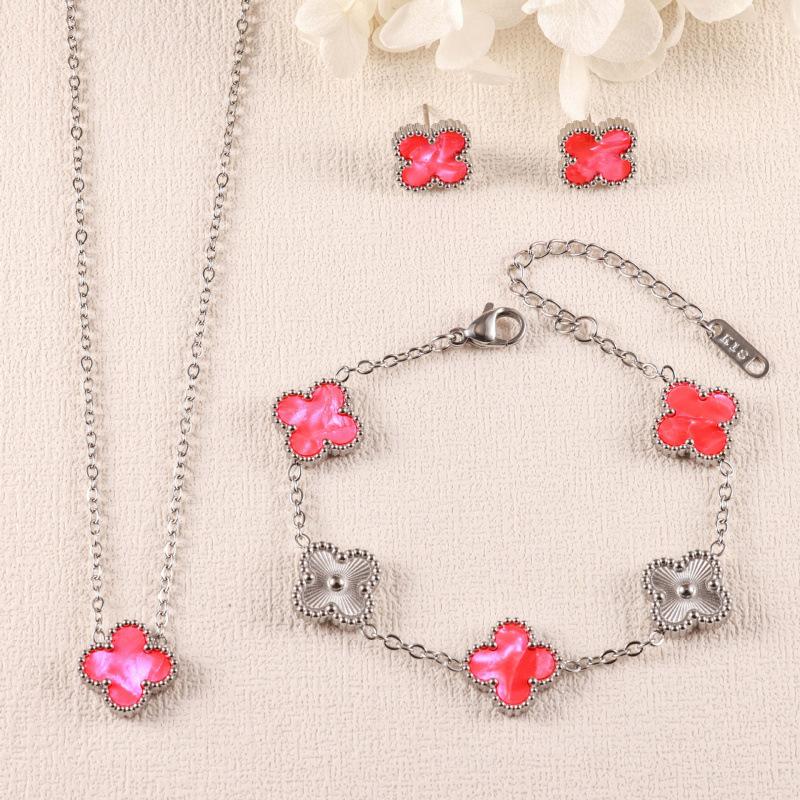 

Vintage Four-leaf Clover Light Luxury Colorfast Three-piece Necklace Bracelet and Earring Series 18k