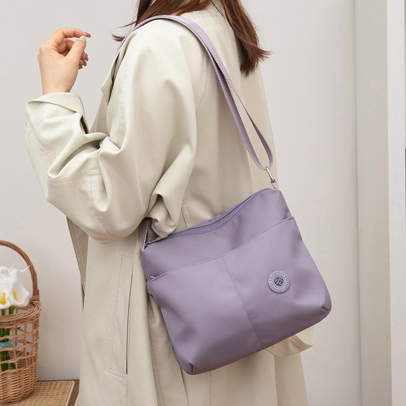 Borsa a Spalla da Donna di Grande Capacità Leggera Repellente all'Acqua in Nylon Borsa a Tracolla