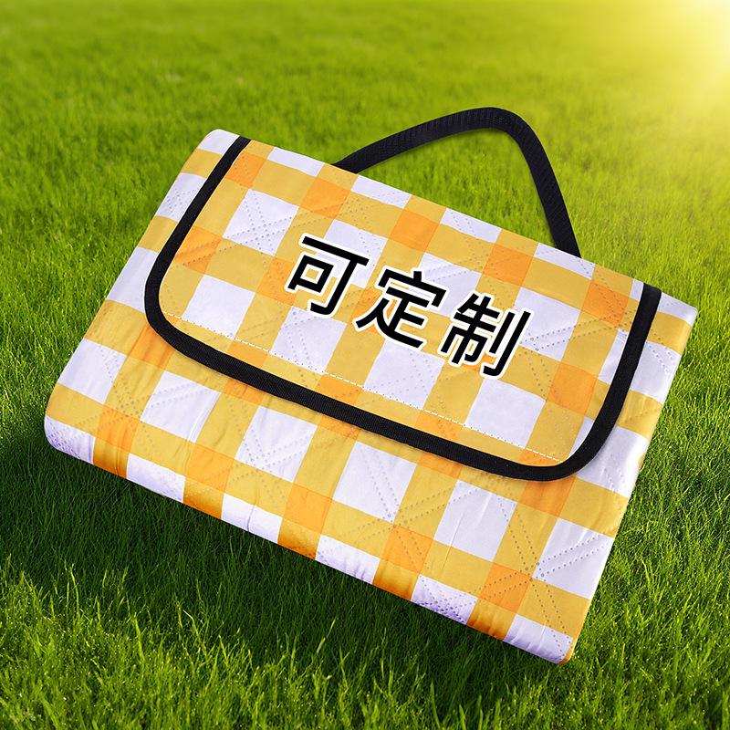 Thickened Moisture-Proof Outdoor Mat: Lawn, Picnic, Beach & Camping