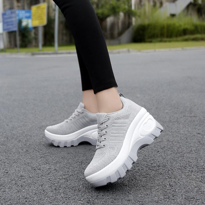 New Women's Mesh Breathable Thick Sole Heightening Comfortable Wear-resistant Women's Casual Fashion Shoes