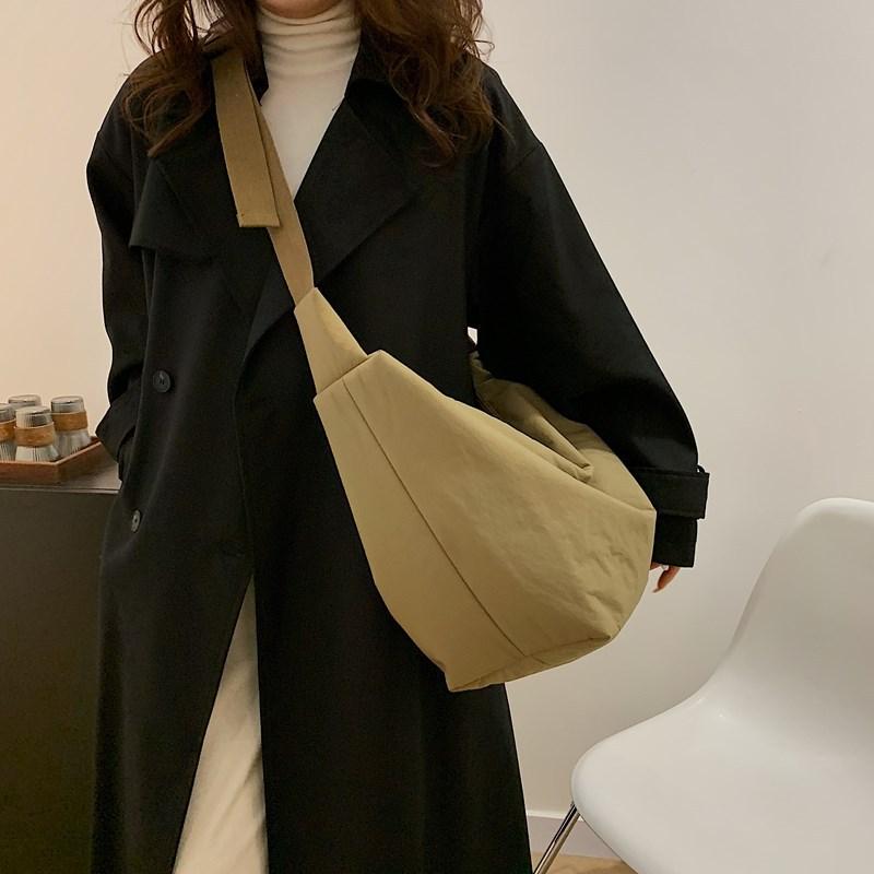 Winter Padded Messenger Bag Women'S Light Solid Color Messenger Bag Casual Down Cotton Bag Tide