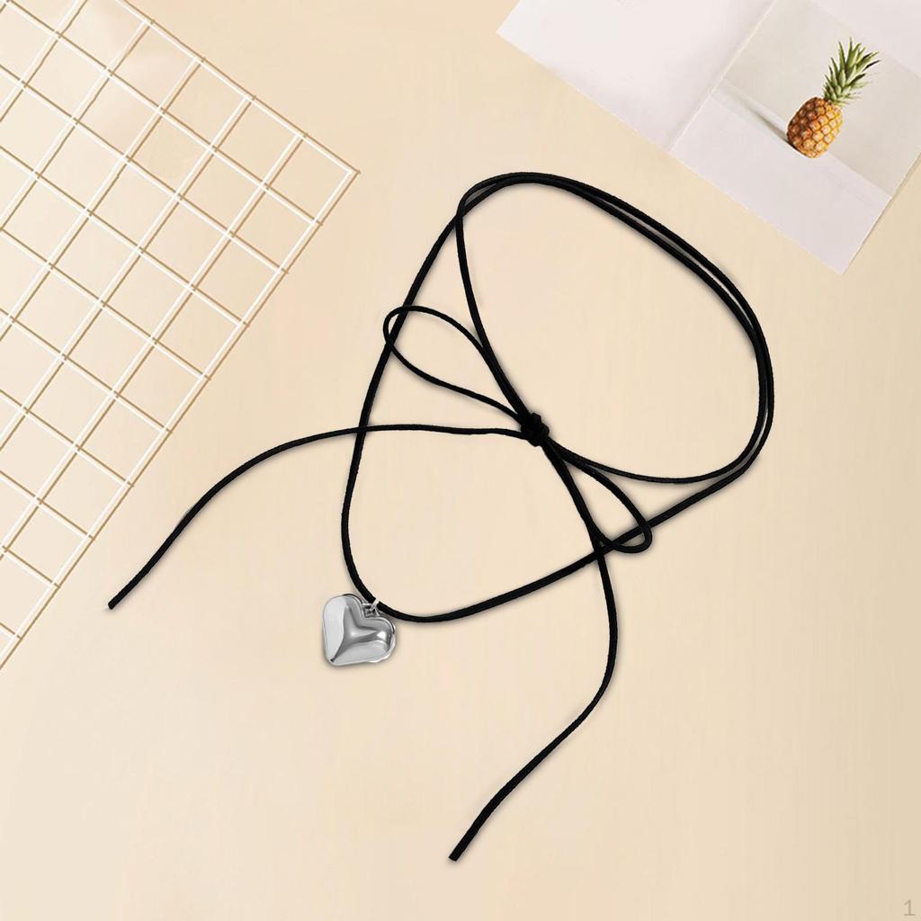 Elegant Layered Necklace with Pendant
