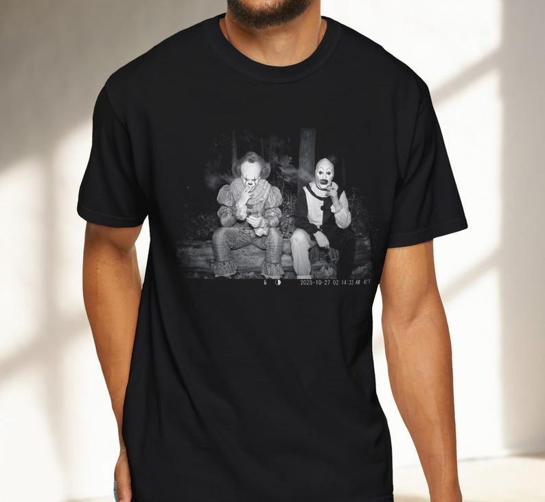 Pennywise and Art Smoking Shirt Funny Horror Trail Cam Tee Creepy terrifier  Unisex T-Shirt XXXL