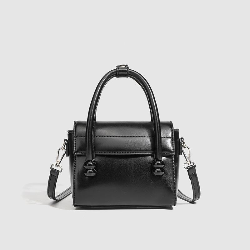 

Tide Niche Design Retro Mini Square Bag Versatile High-End Casual Portable Shoulder Messenger Bag чорний