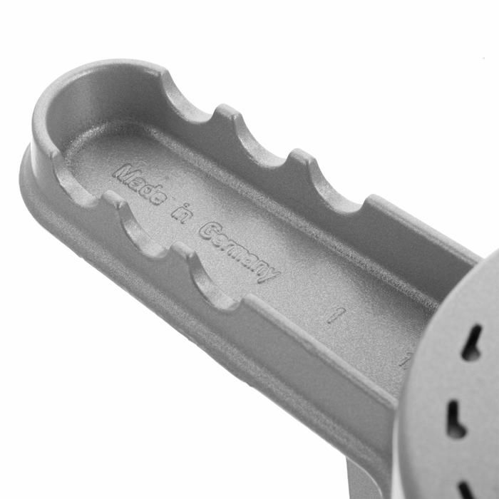 Presse à Spatzle - WESTMARK - Spatzlechef 612022E8 - Aluminium moulé - Ouvertures 7 mm - Set 2 pièces