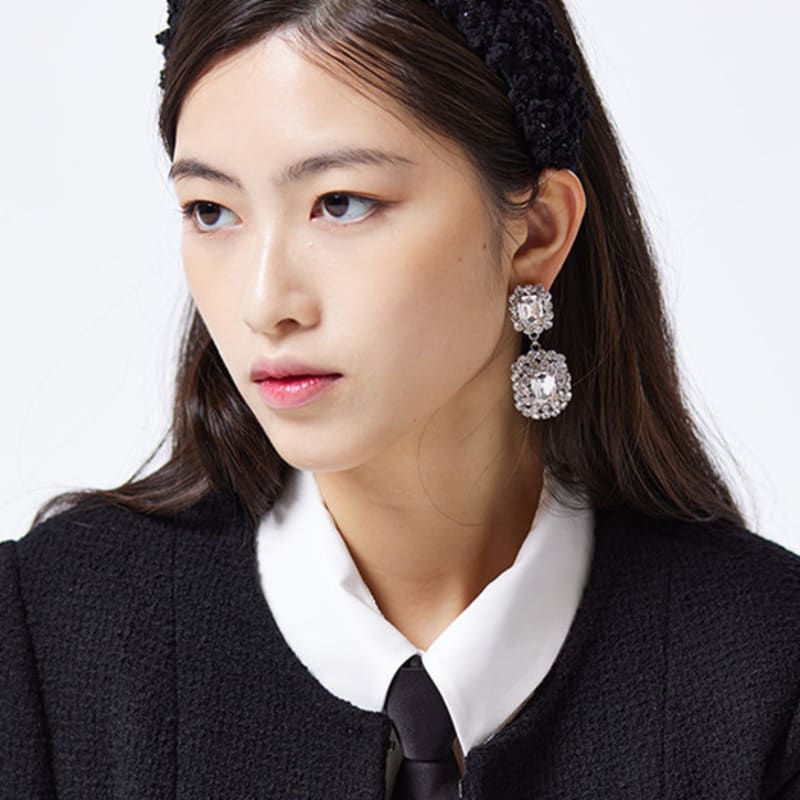 

Sincerely,June Romantic Boucle Lace Hair Band Silver