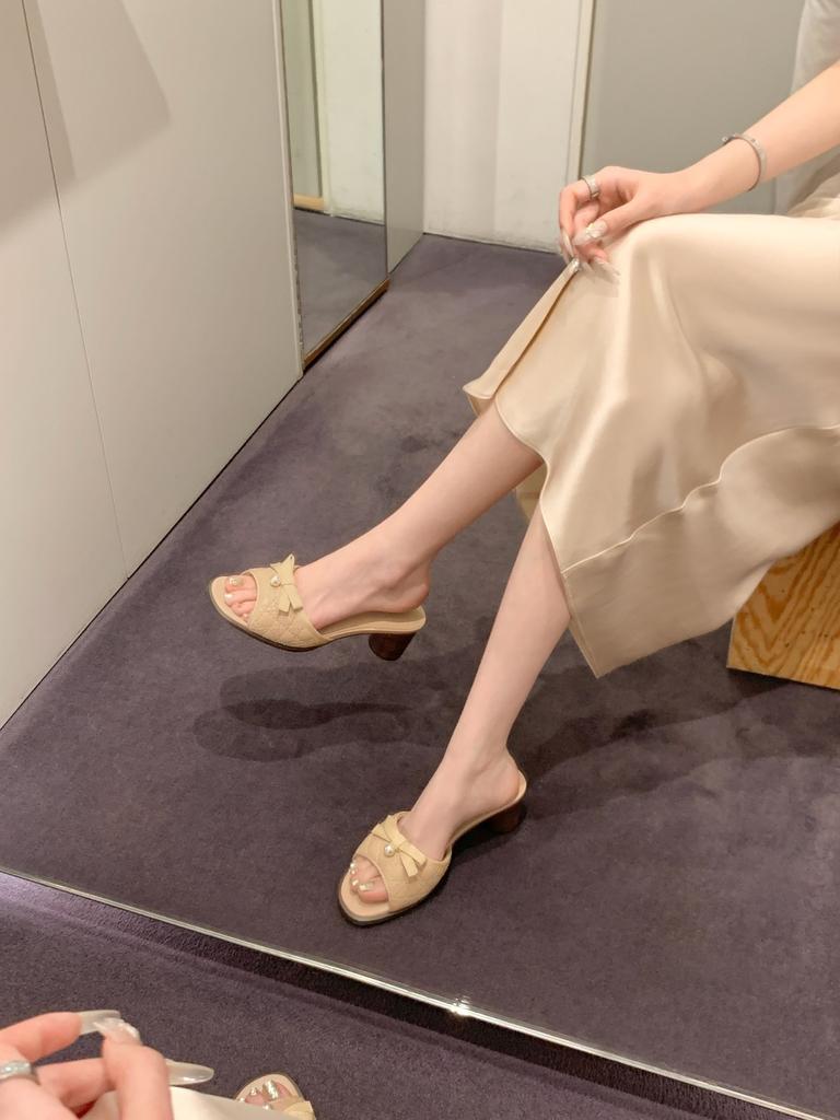 Sheepskin pearl bow high-heeled slippers women's thick heel embroidered thread open-toed cool slippers outer wear summer