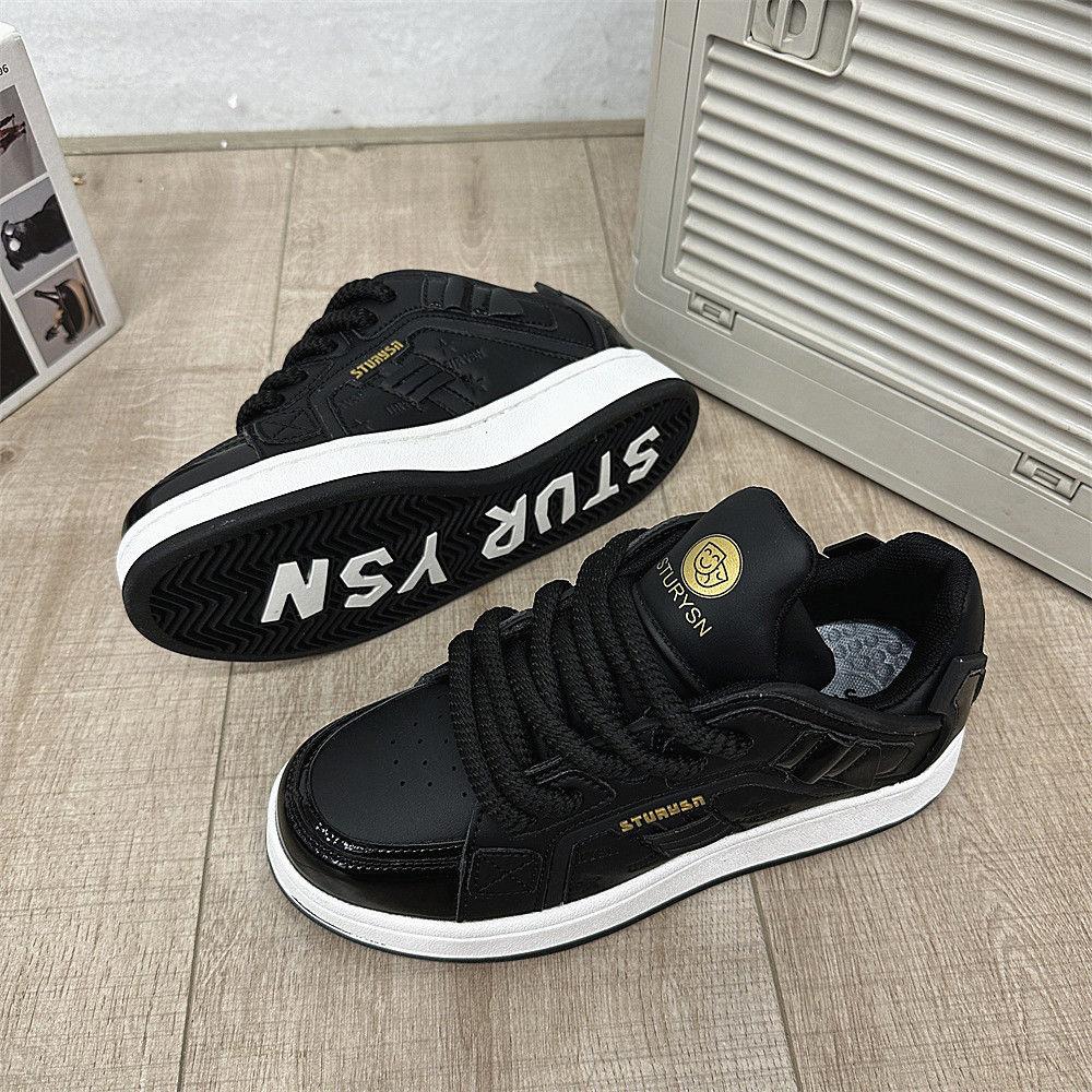 Korean Version of Niche Trend Design Student Casual Board Shoes Women's Spring and Autumn New Versatile Street Shot Lightweight Bread Shoes
