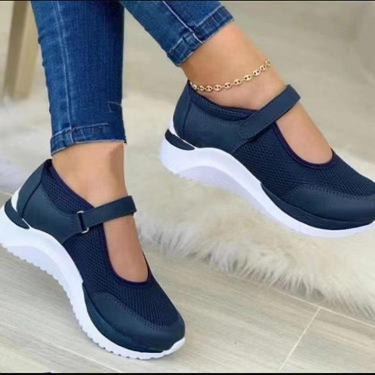 2025 Women's Plus Size Thick Sole Fly-Knit Color-Block Casual Shoes