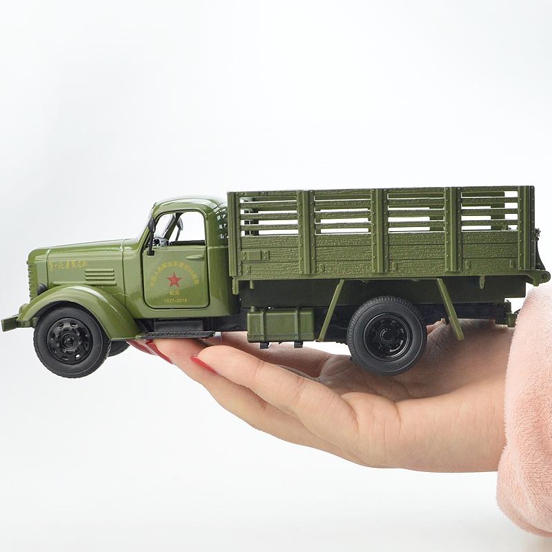 Klasický vojenský transportní nákladní automobil Čínské lidové osvobozenecké armády JieFang CA10 Simulace Odlévaná a hračková vozidla Zvuky a světlo 1:36 Model auta z lehké slitiny