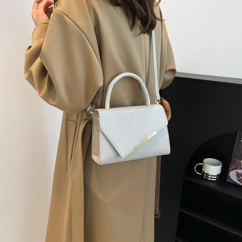 Autumn and Winter Niche Design Fashion Casual Bag Women's Bag New Trend Fashion Portable Trendy Bag Small Square Bag