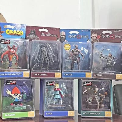 TOTAKU Фигурка Crash Bandicoot God of War Kratos The Old Hunters Blood Hunter Dark Souls Sun Warrior Модель Игрушка Кукла Подарок на День Рождения