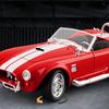 Simulation 1:22 Scale Classical Shelby AC Cobra Alloy Car Model with Sound Light Collection Diecast Metal Miniature Voiture